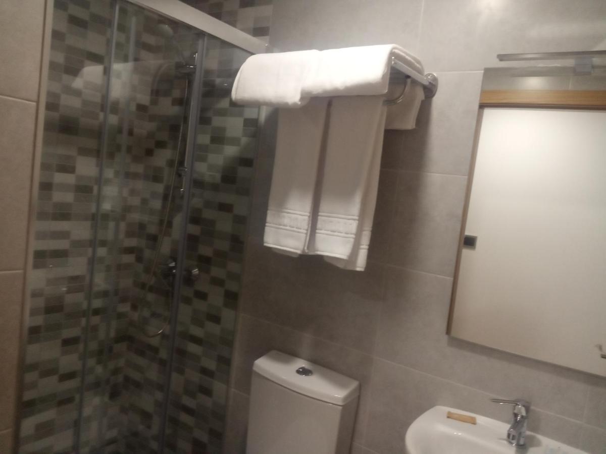 Hostal Outarelo Ourense Exteriér fotografie